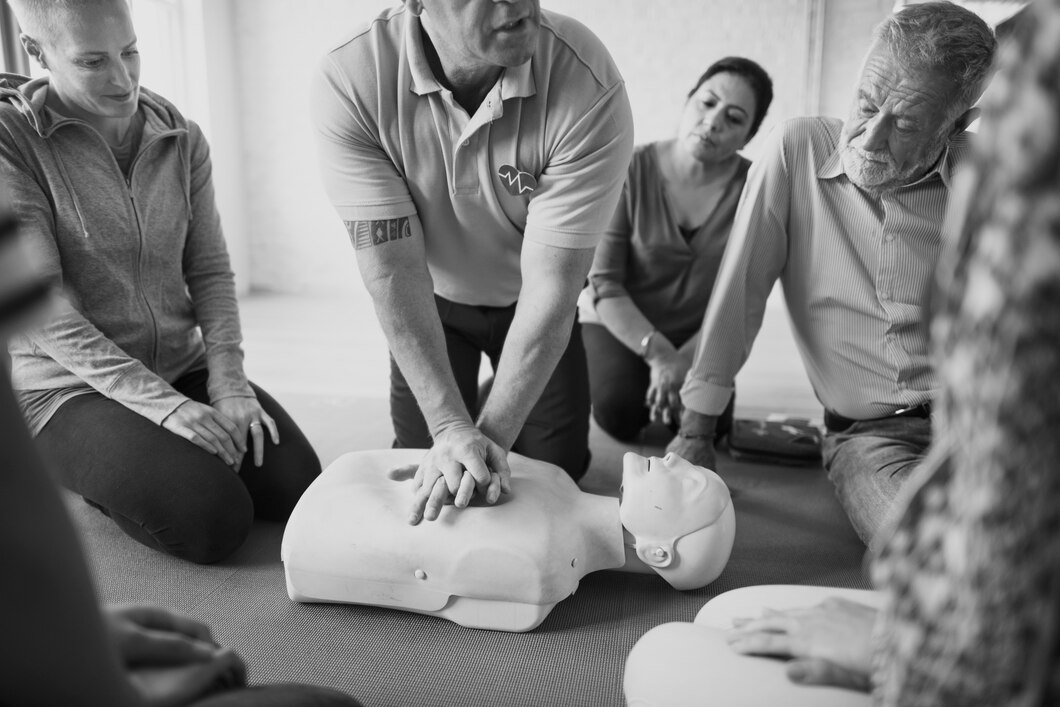 Jak skuteczne szkolenia z pierwszej pomocy mogą uratować życie na stanowisku pracy?