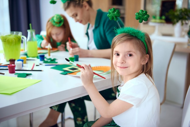 Kreatywne podejścia do nauki: jak warsztaty mogą wzbogacić doświadczenie edukacyjne uczniów