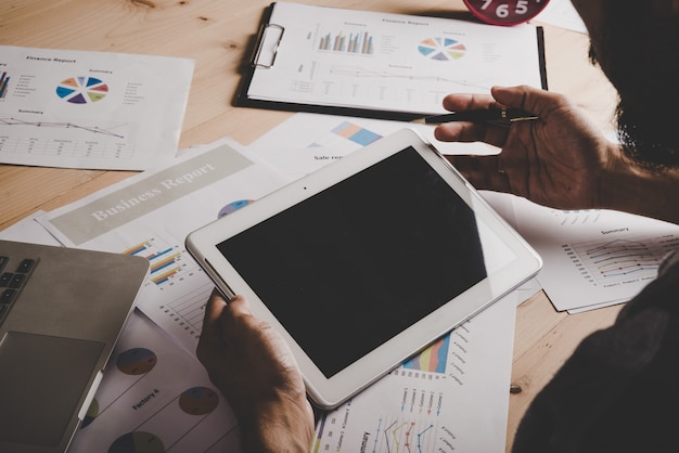Jak skutecznie przeprowadzić audyt konta na platformach marketplace?